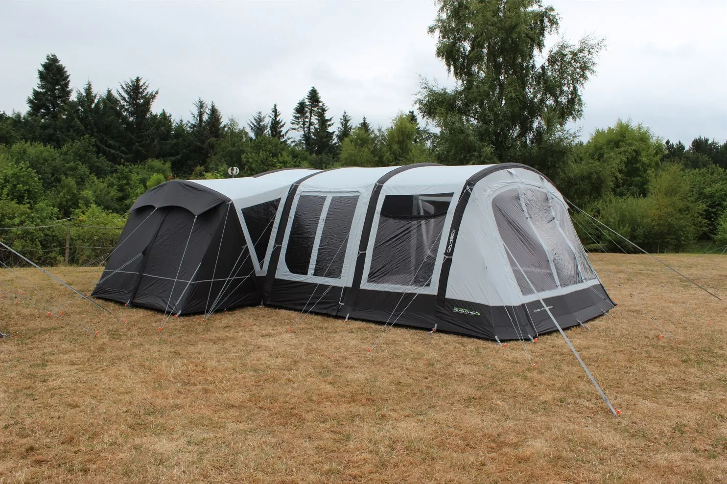 Outdoor Revolution Airedale 9DSE Tent With Footprint and Lounge Liner