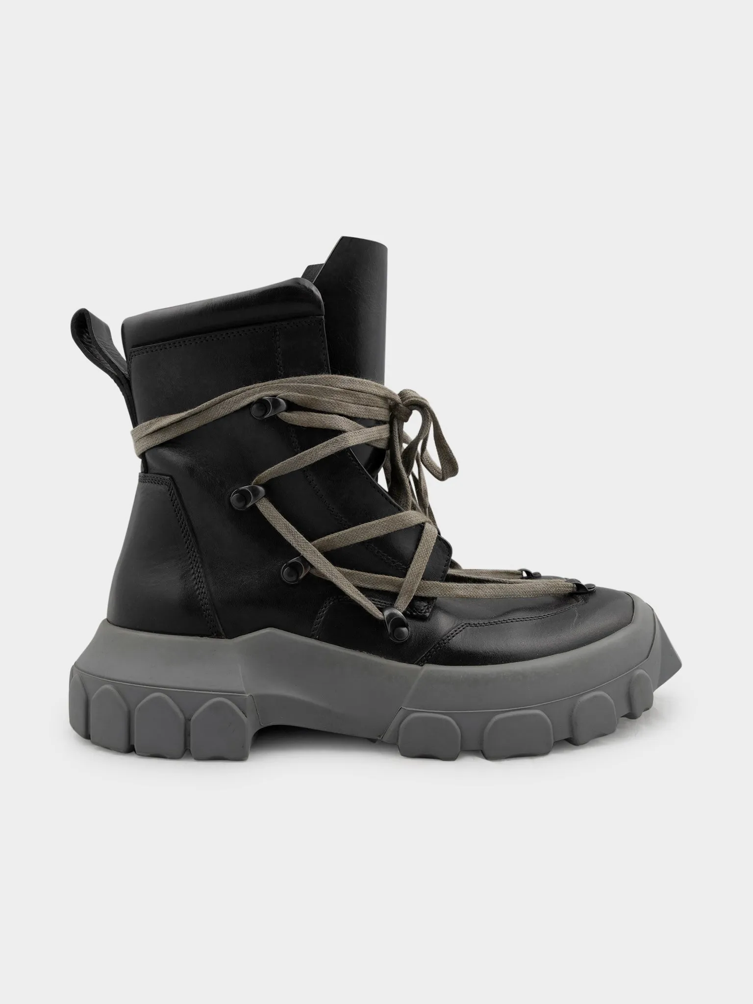 Pentagram Tractor Hiking Boot